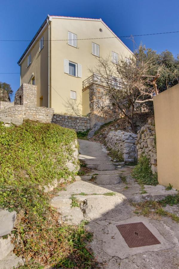 Apartment Mikic Cunski Екстер'єр фото